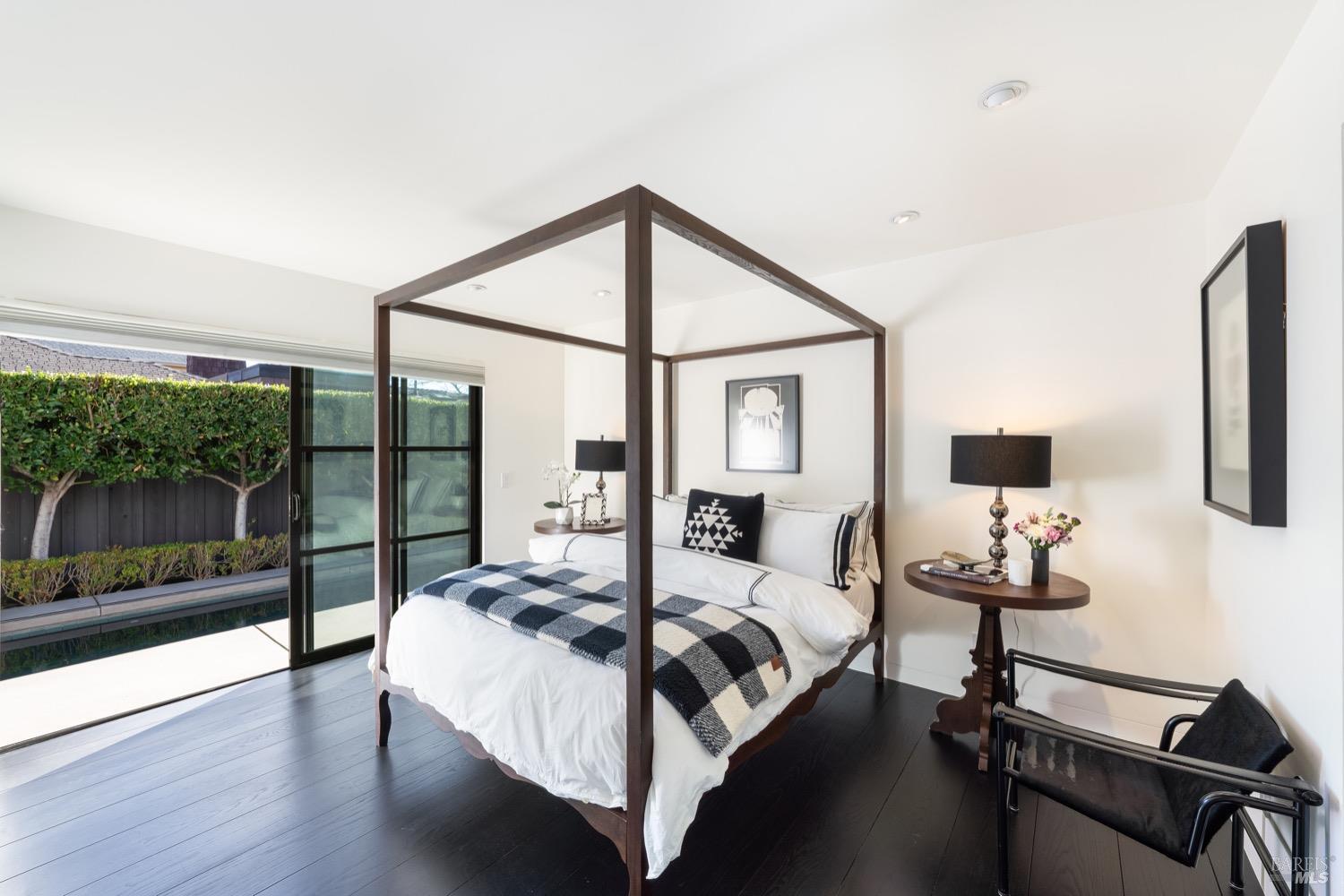 1811 Hillview Place St. Helena CA 94574