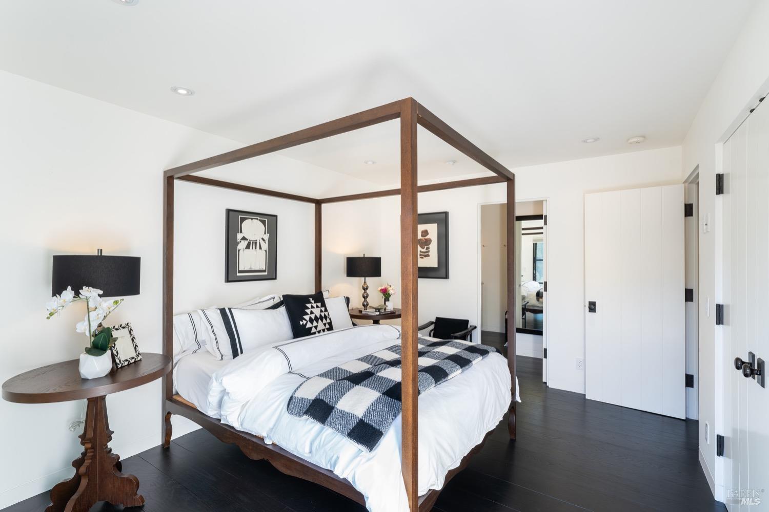 1811 Hillview Place St. Helena CA 94574