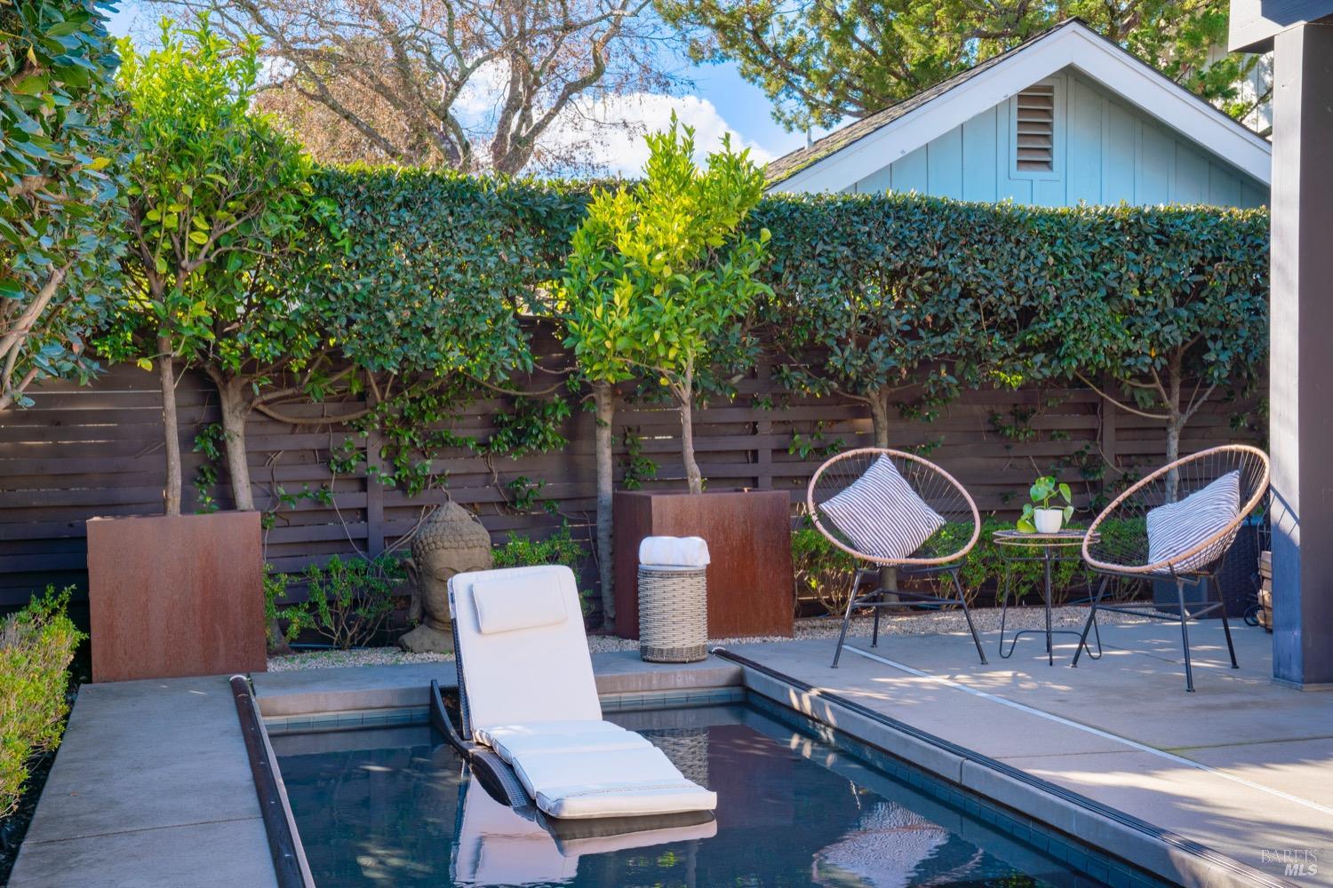 1811 Hillview Place St. Helena CA 94574
