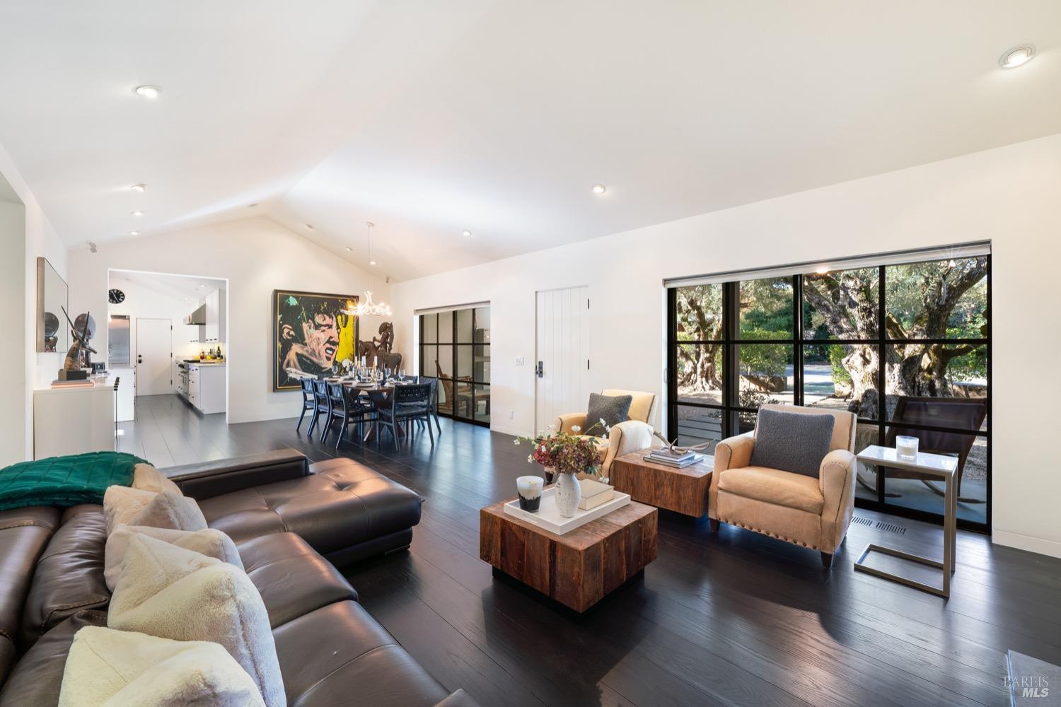1811 Hillview Place St. Helena CA 94574
