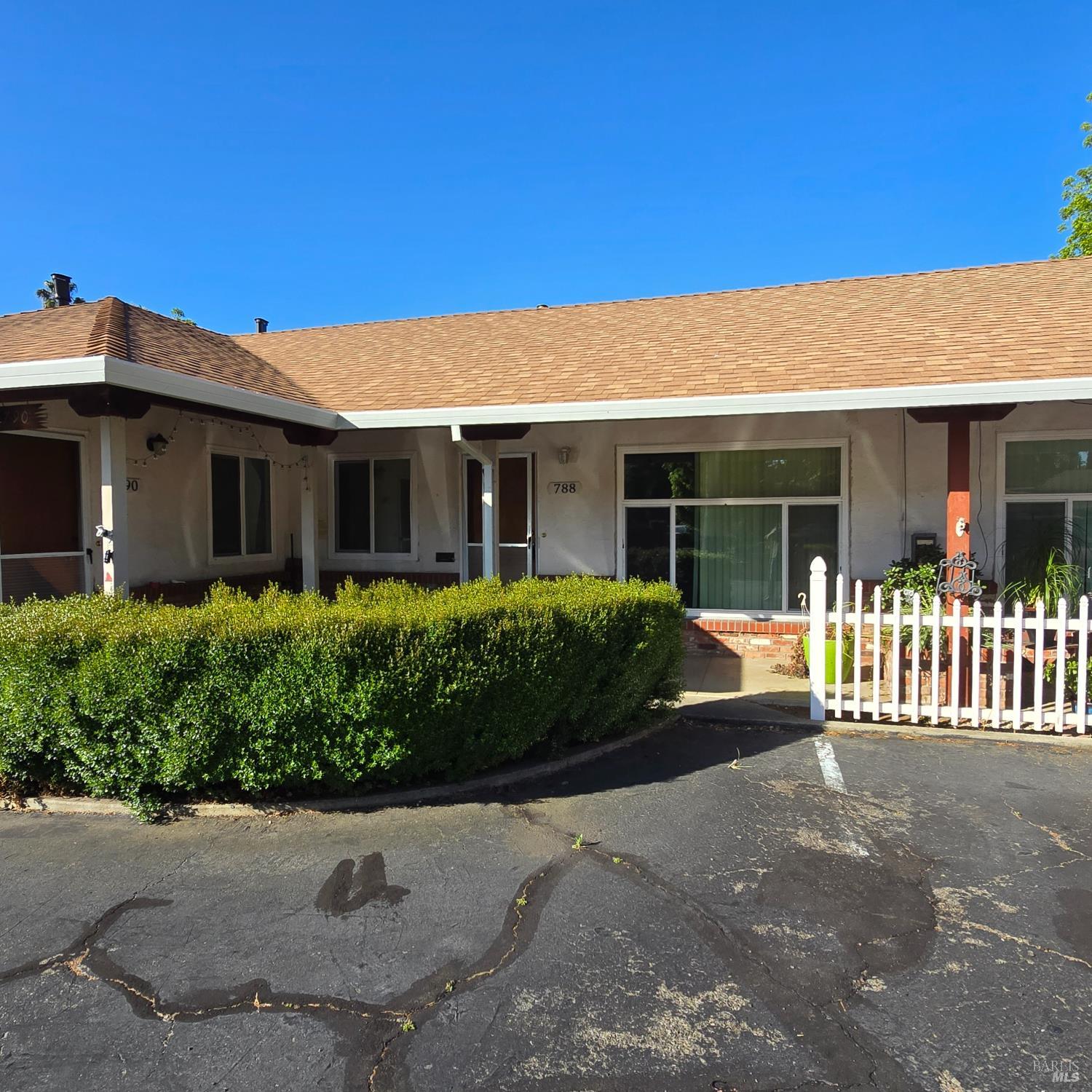 786 Lovers Lane Vacaville CA 95688