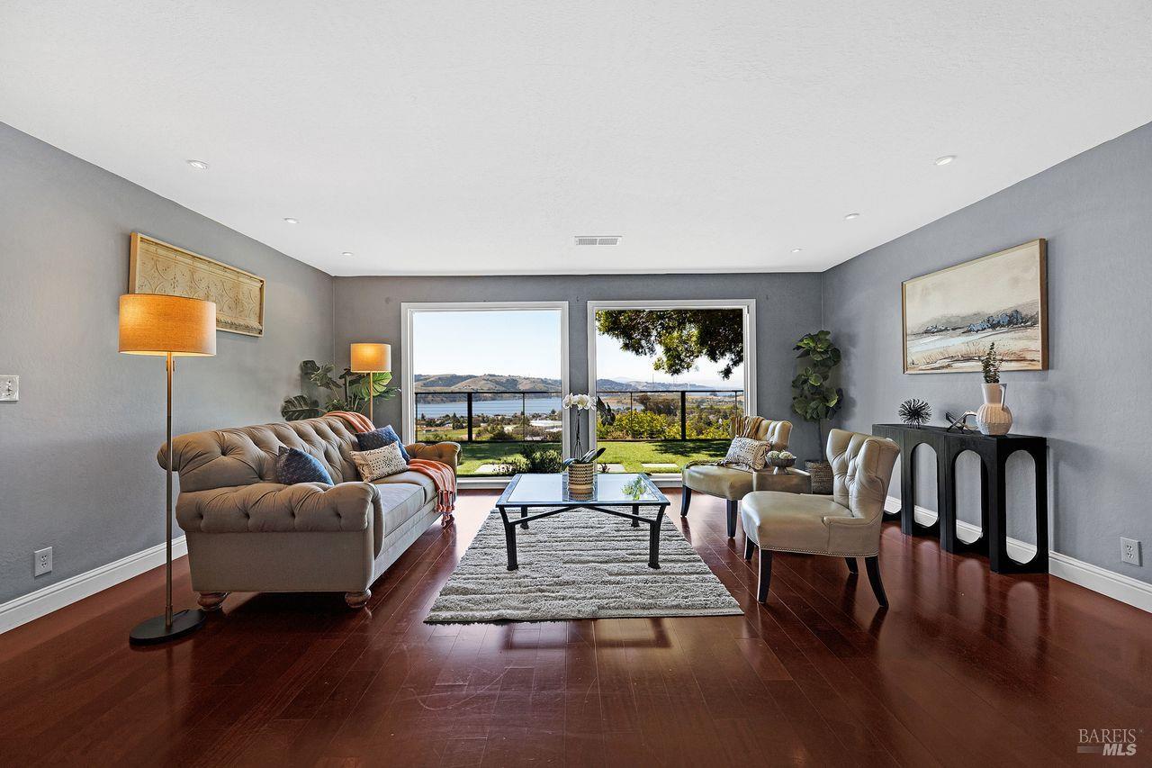 308 Panorama Court Benicia CA 94510