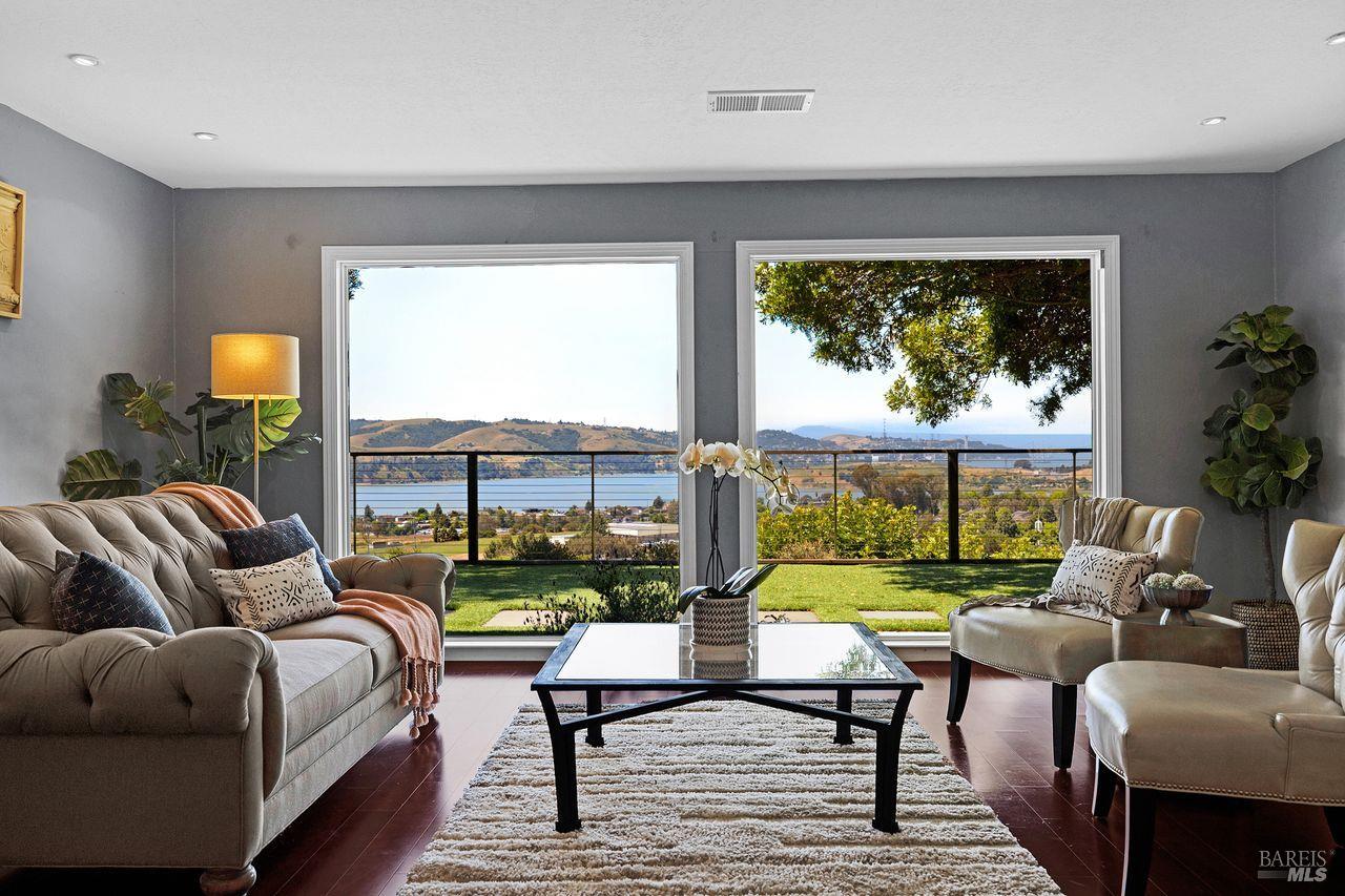 308 Panorama Court Benicia CA 94510