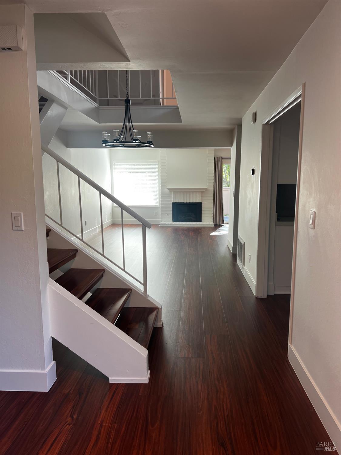 6 Josefa Court Novato CA 94949