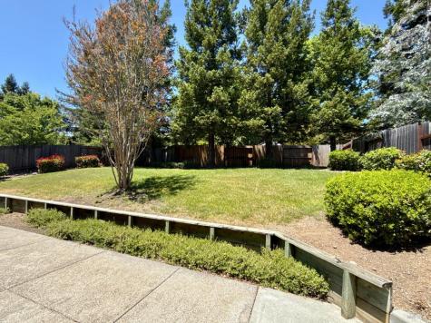 5863 Mountain Hawk Drive Santa Rosa CA 95409