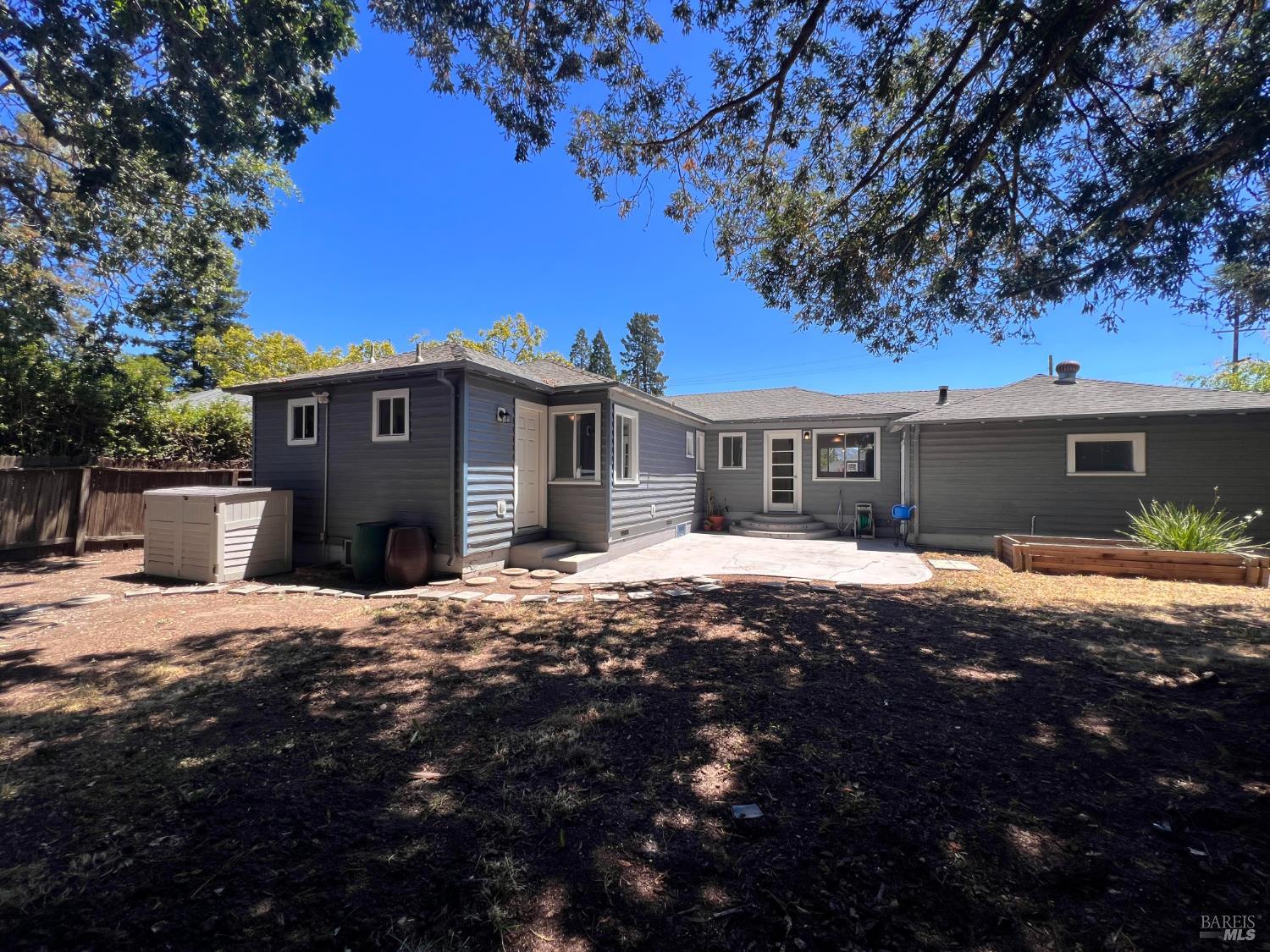 2109 Montecito Avenue Santa Rosa CA 95404