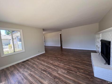 2109 Montecito Avenue Santa Rosa CA 95404