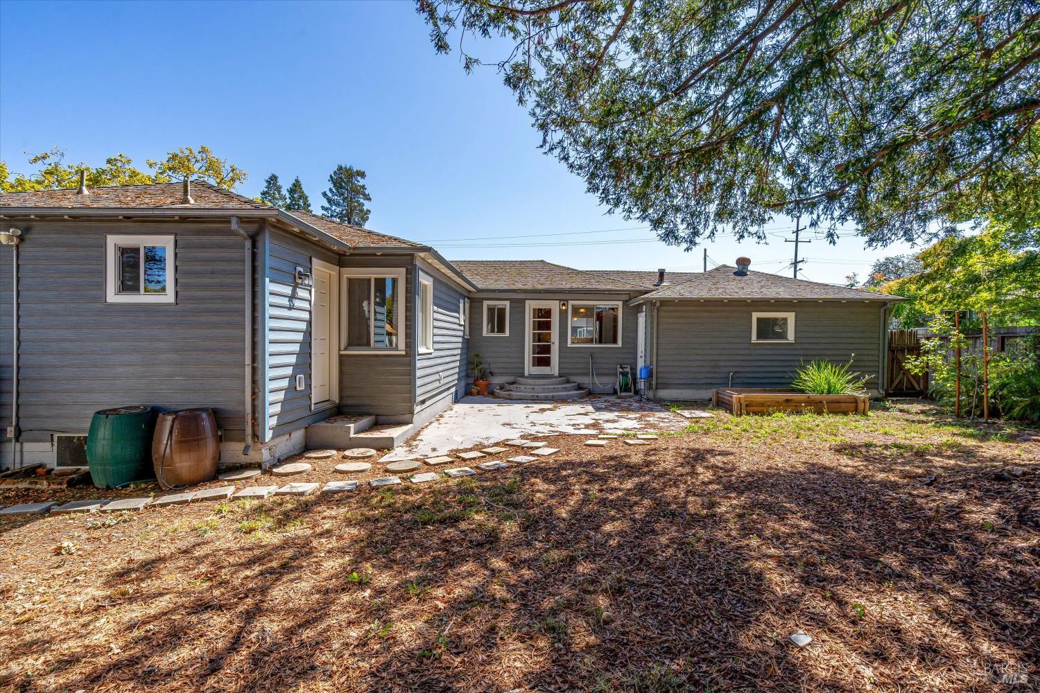 2109 Montecito Avenue Santa Rosa CA 95404