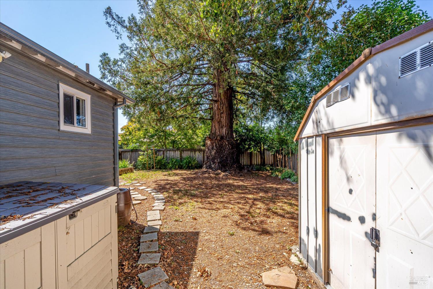 2109 Montecito Avenue Santa Rosa CA 95404