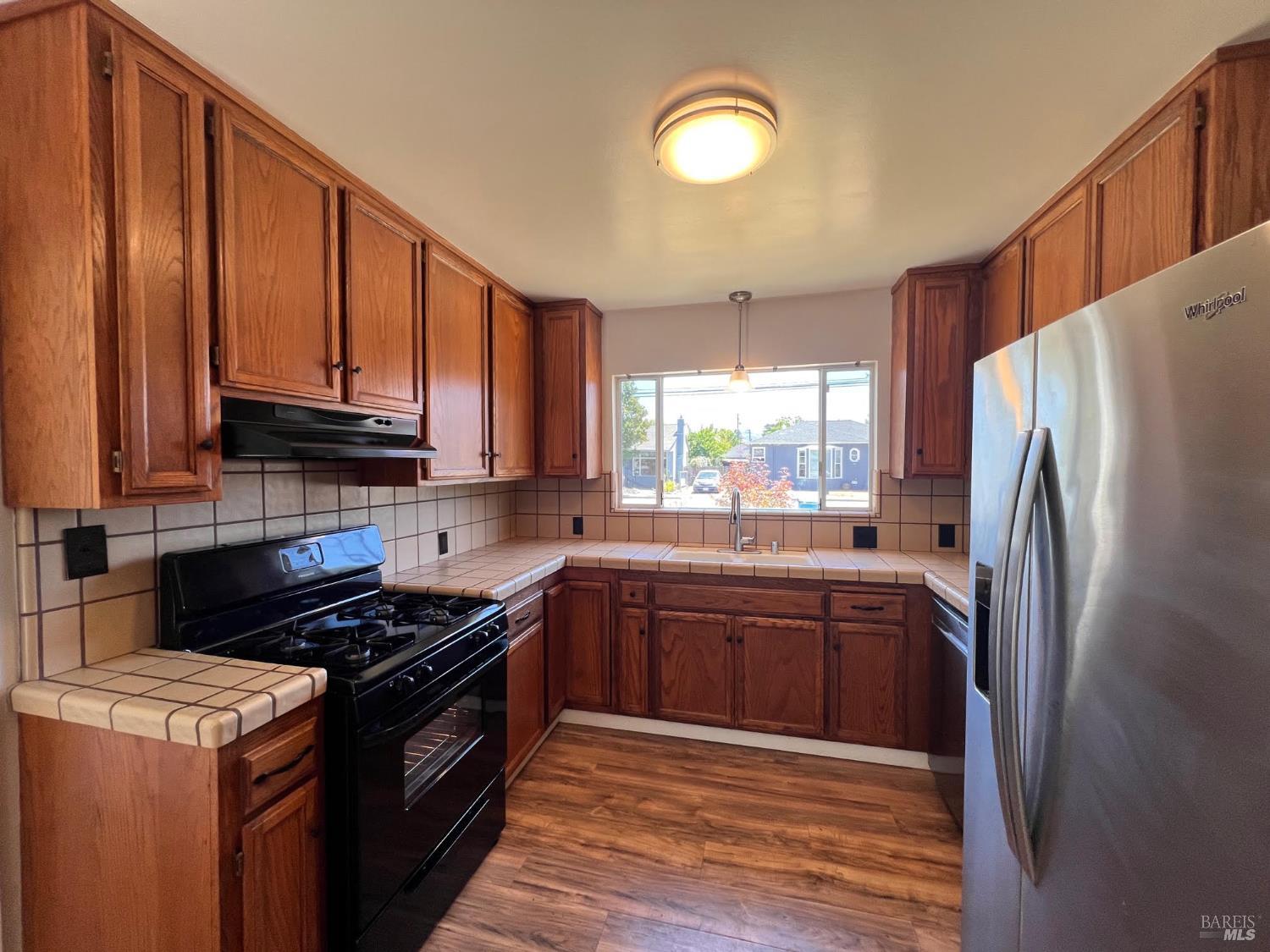 2109 Montecito Avenue Santa Rosa CA 95404