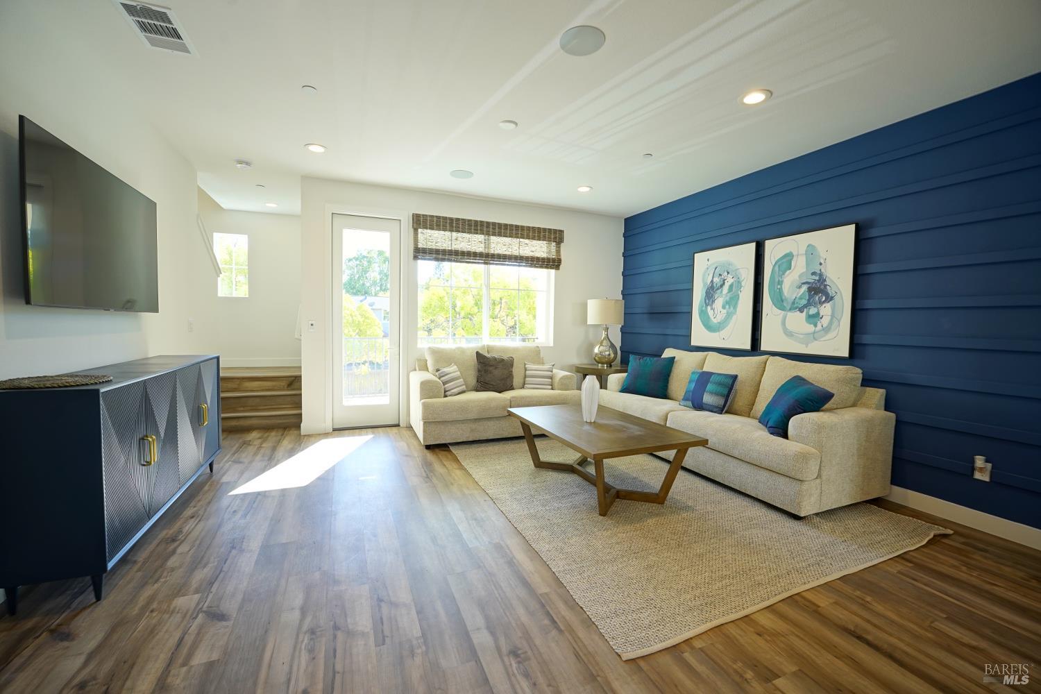 106 Rockview Road Novato CA 94949