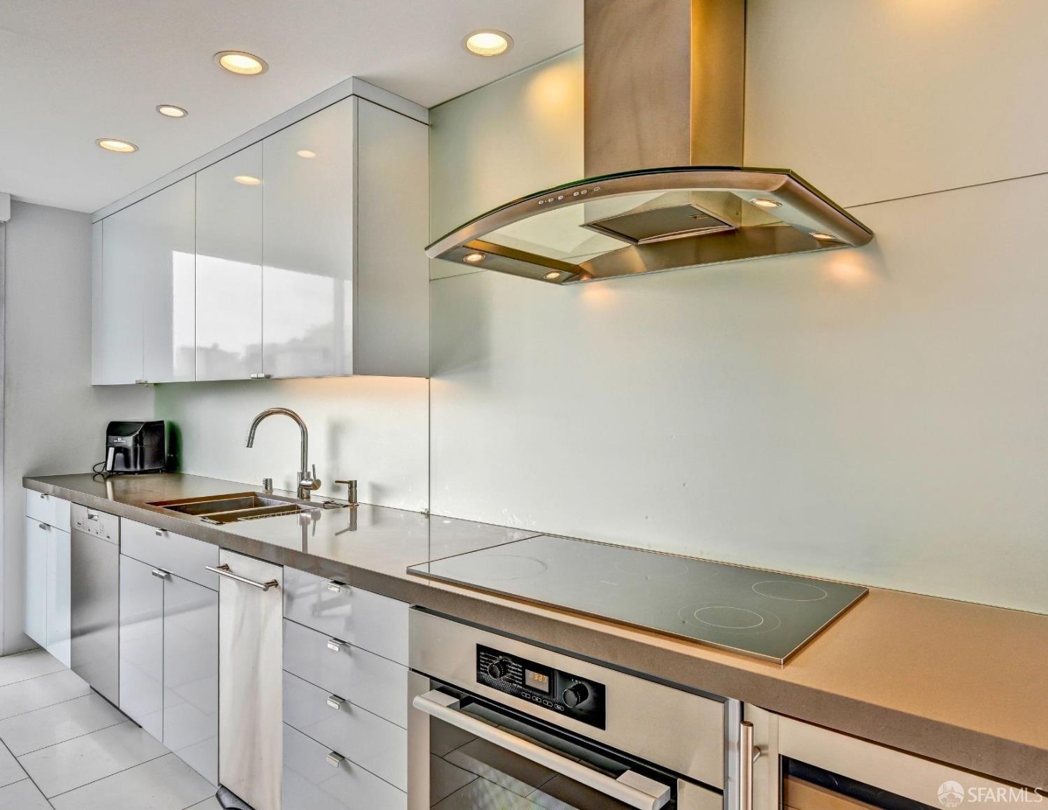 1000 North Point Street San Francisco CA 94109