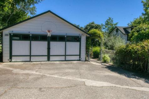5204 Beaumont Way Santa Rosa CA 95409