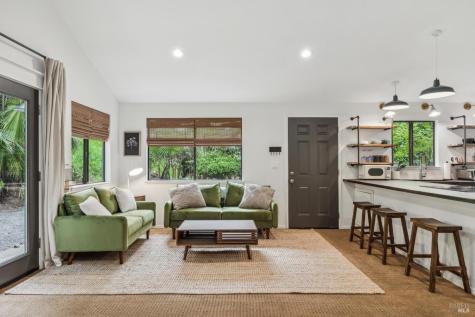10 Angelica Court Novato CA 94947