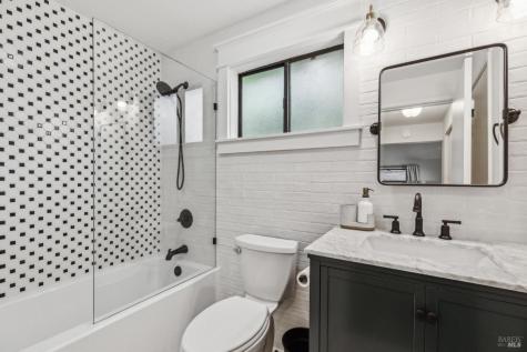 10 Angelica Court Novato CA 94947