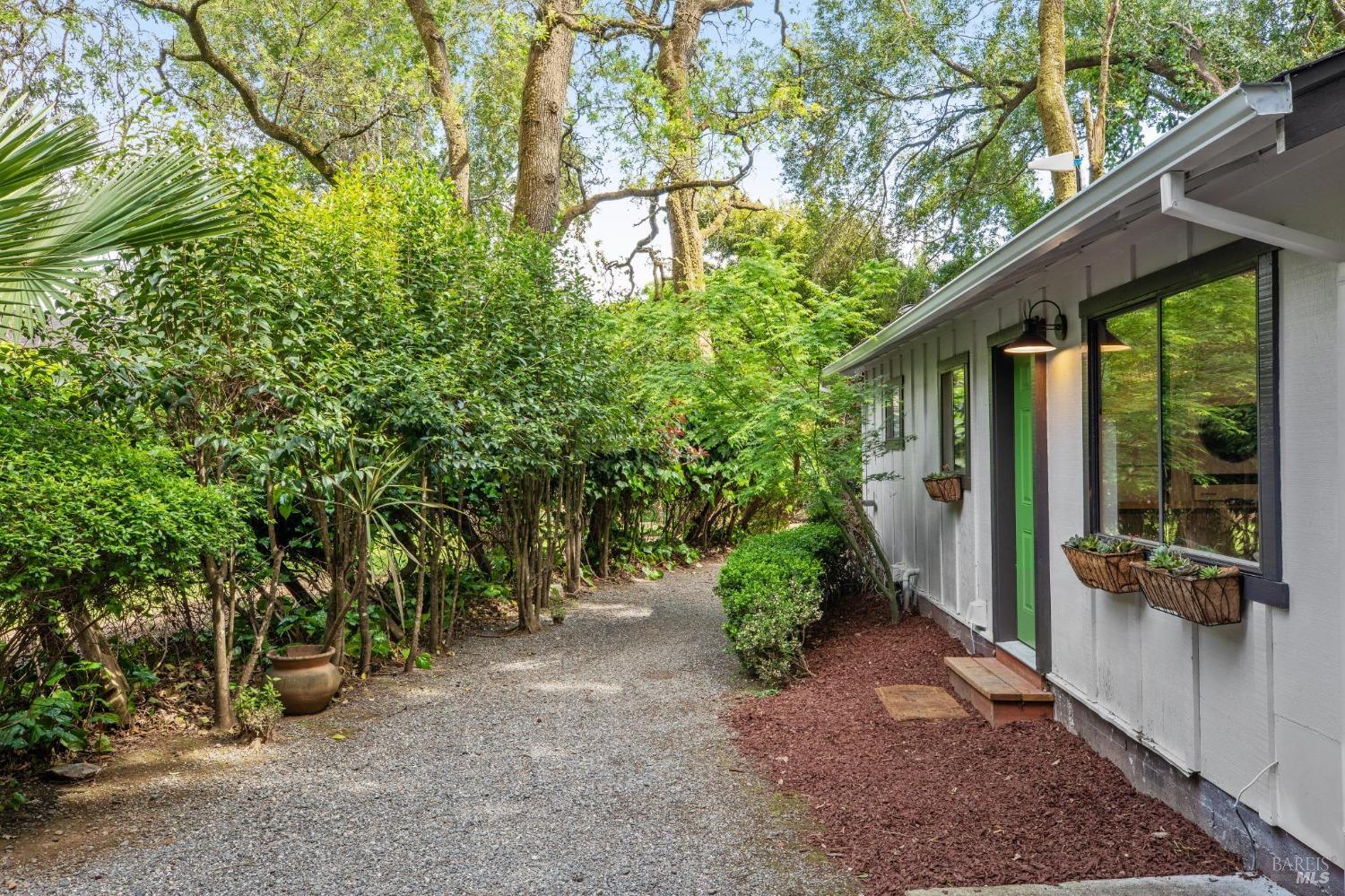 10 Angelica Court Novato CA 94947