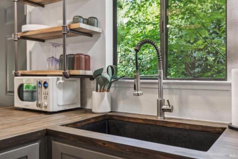 10 Angelica Court Novato CA 94947