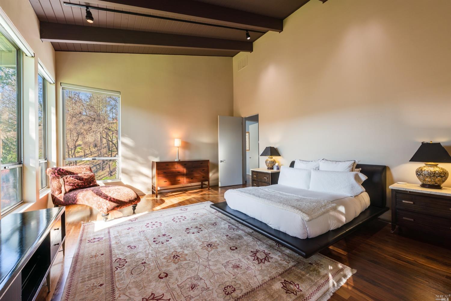 9 Bournemouth Road St. Helena CA 94574