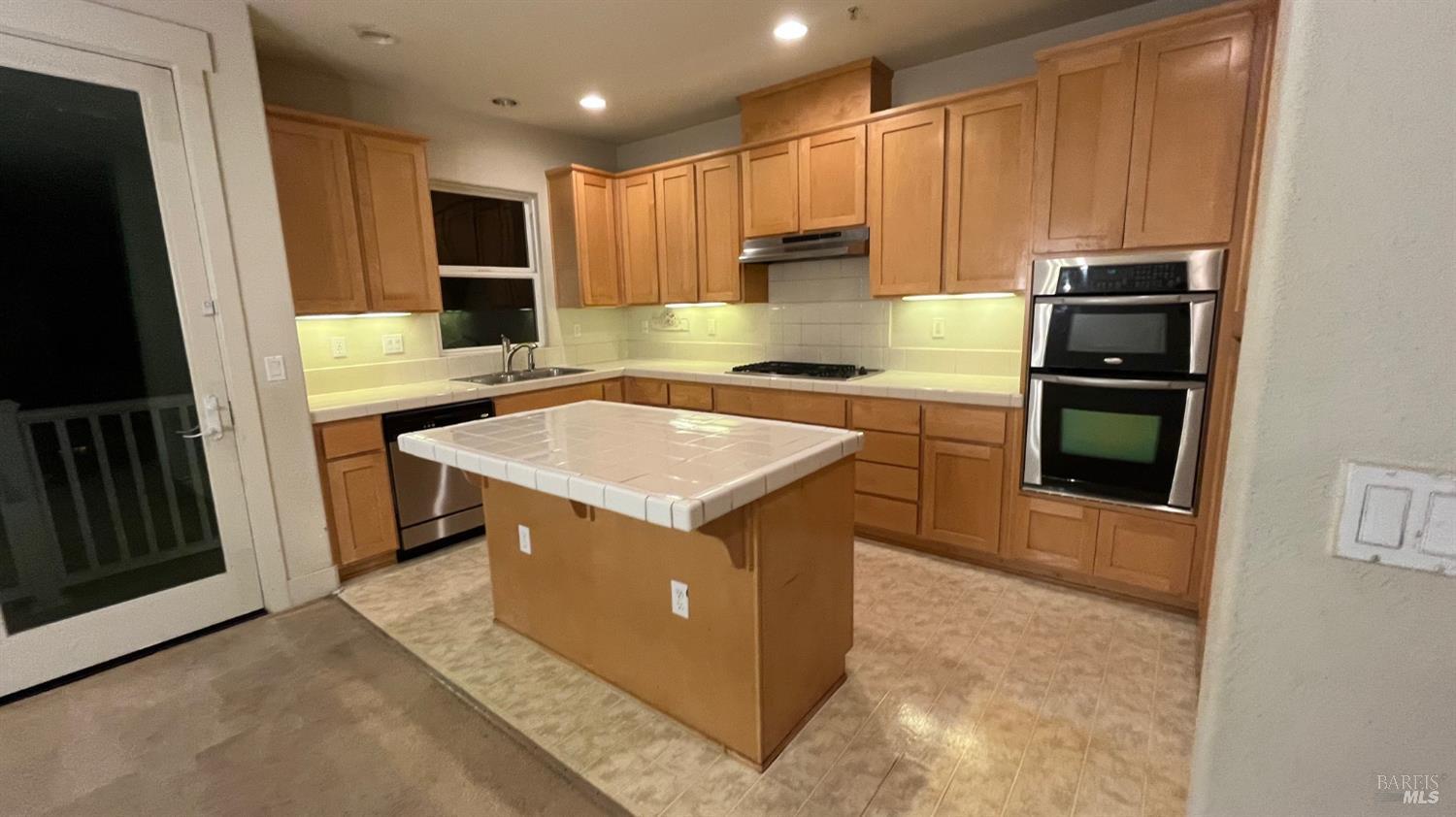 291 Marina Village Way Benicia CA 94510