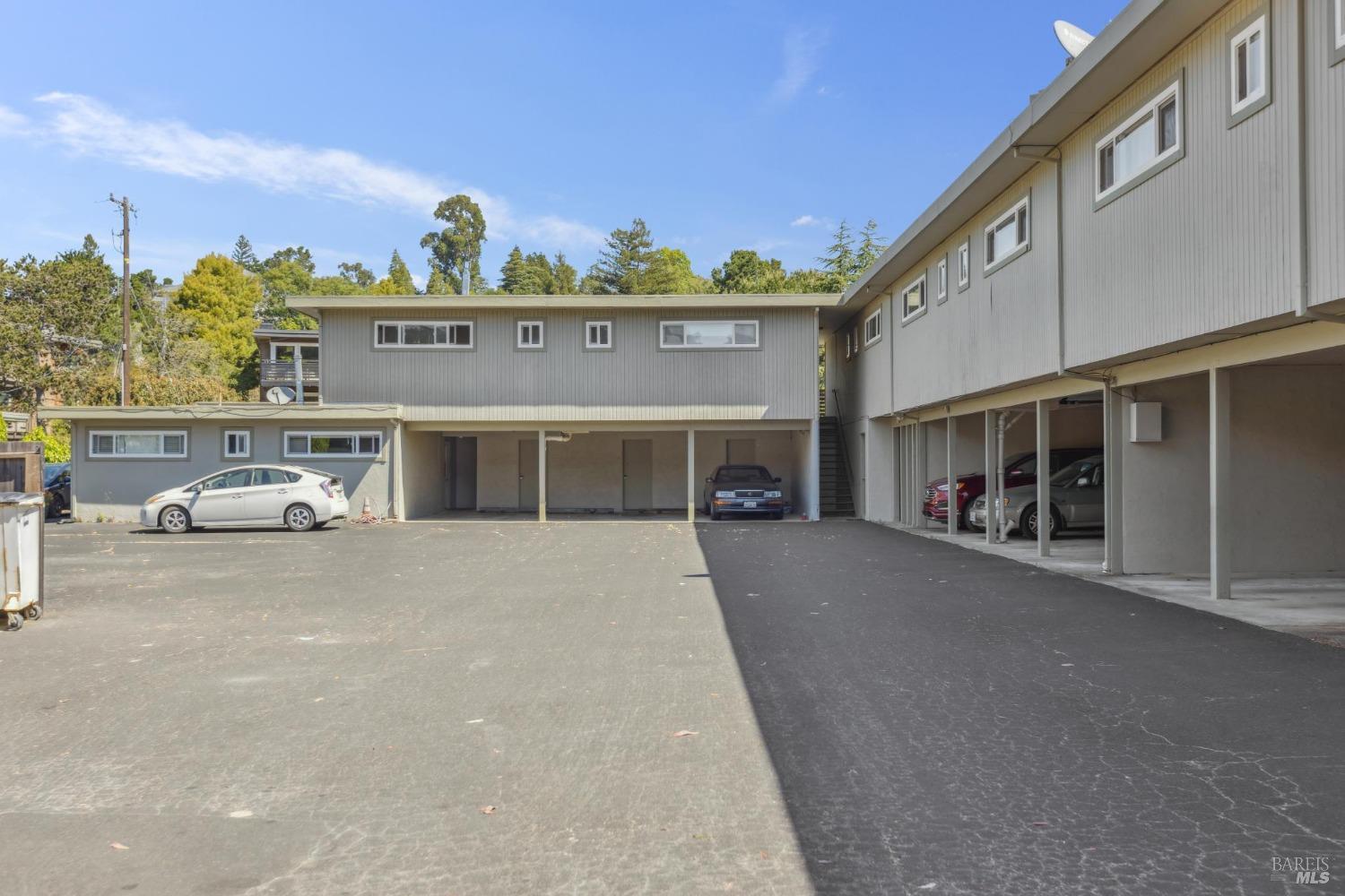 83 Pixley Avenue Corte Madera CA 94925
