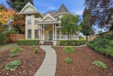 1395 N Grove Court St. Helena CA 94574