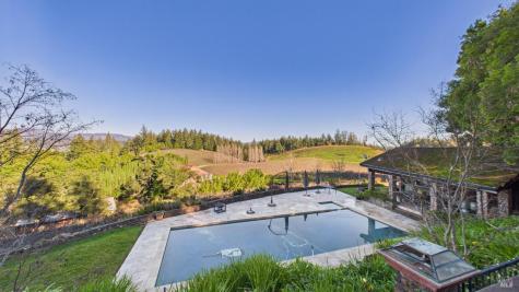 3225 W Dry Creek Road Healdsburg CA 95448
