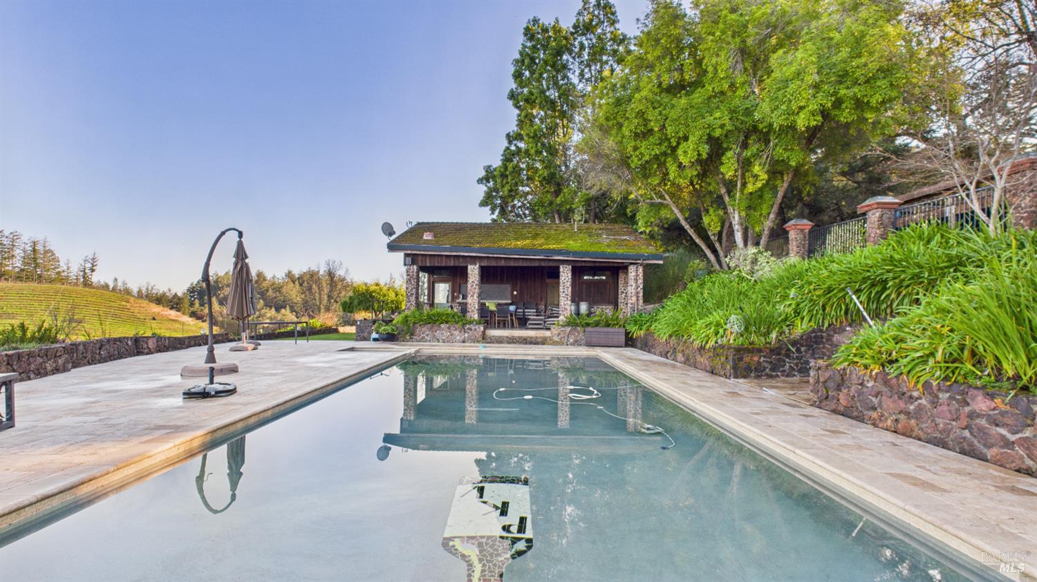 3225 W Dry Creek Road Healdsburg CA 95448