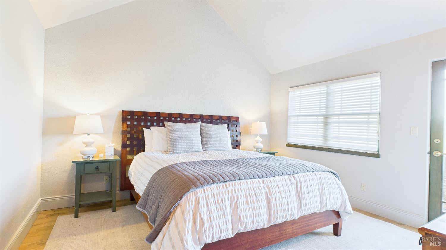 3225 W Dry Creek Road Healdsburg CA 95448