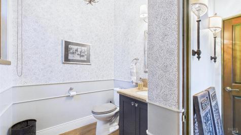 3225 W Dry Creek Road Healdsburg CA 95448