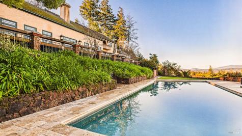 3225 W Dry Creek Road Healdsburg CA 95448