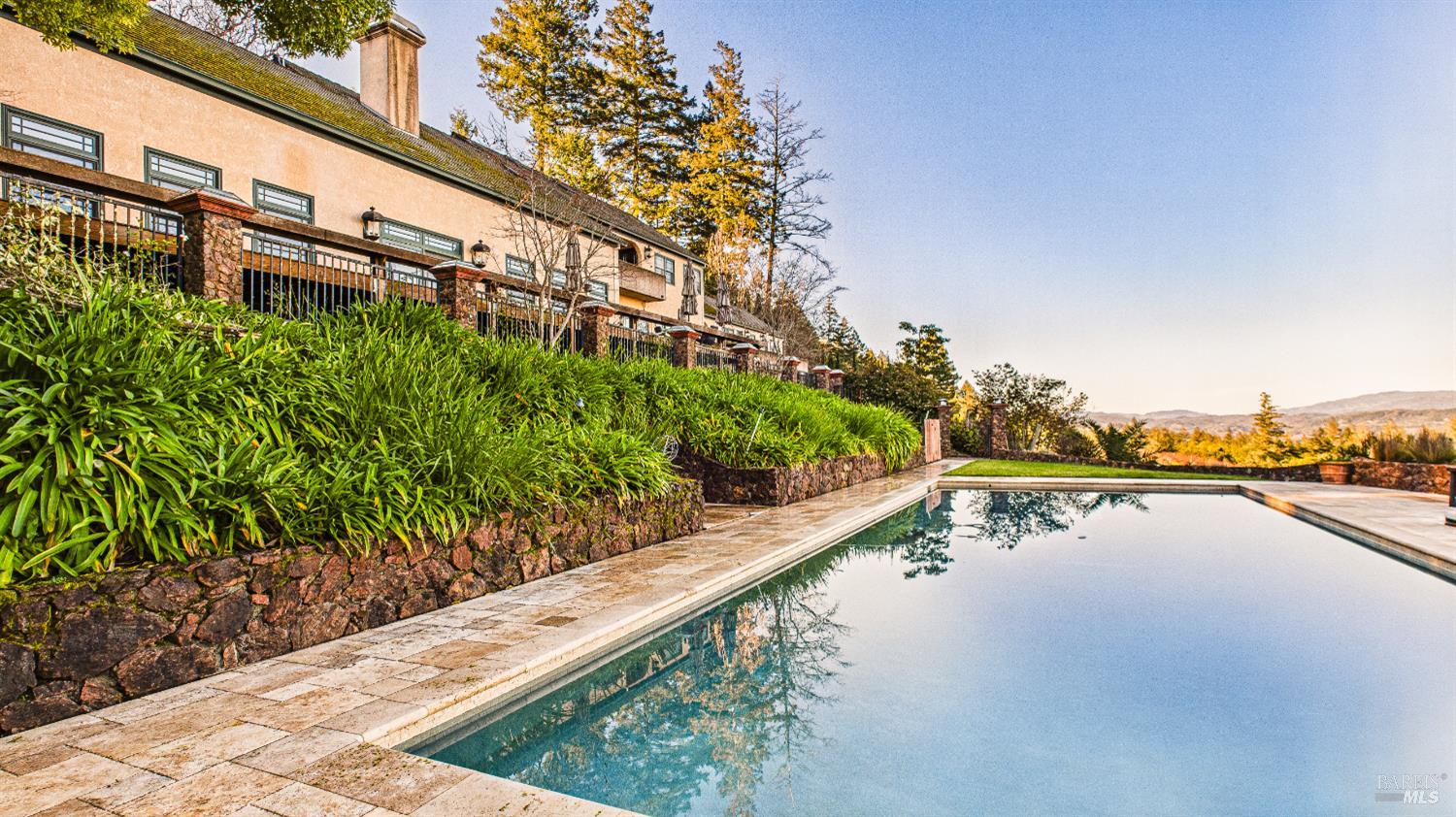 3225 W Dry Creek Road Healdsburg CA 95448