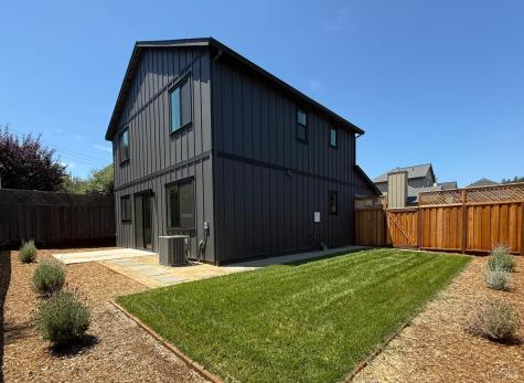 3558 Parker Hill Court Santa Rosa CA 95404