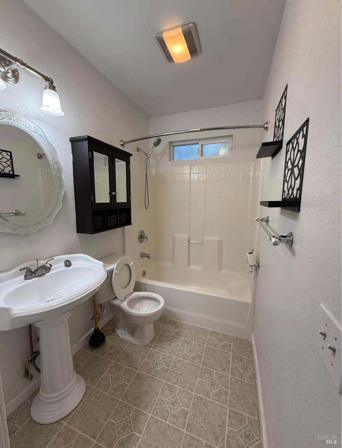 17 Romine Way Vallejo CA 94591