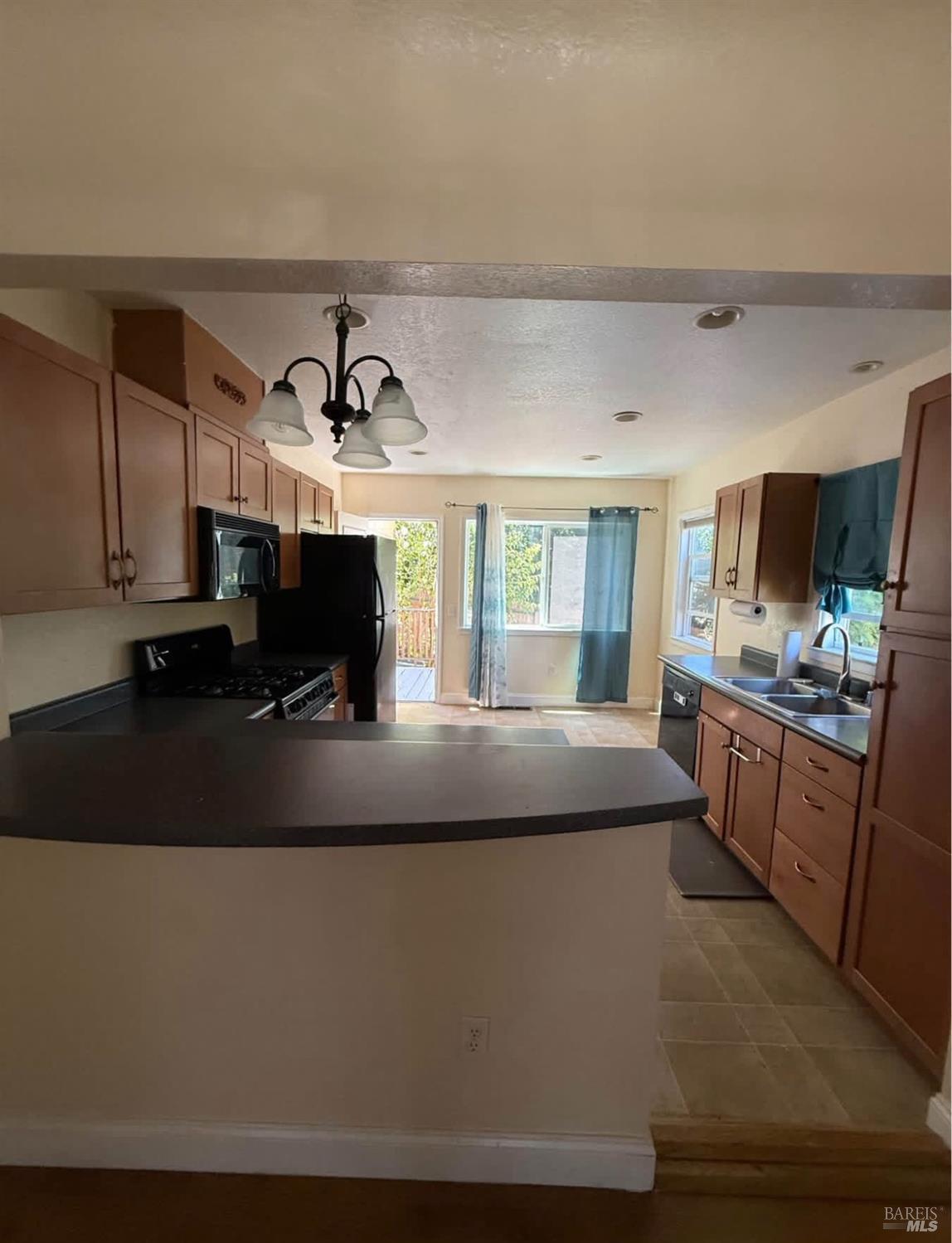17 Romine Way Vallejo CA 94591
