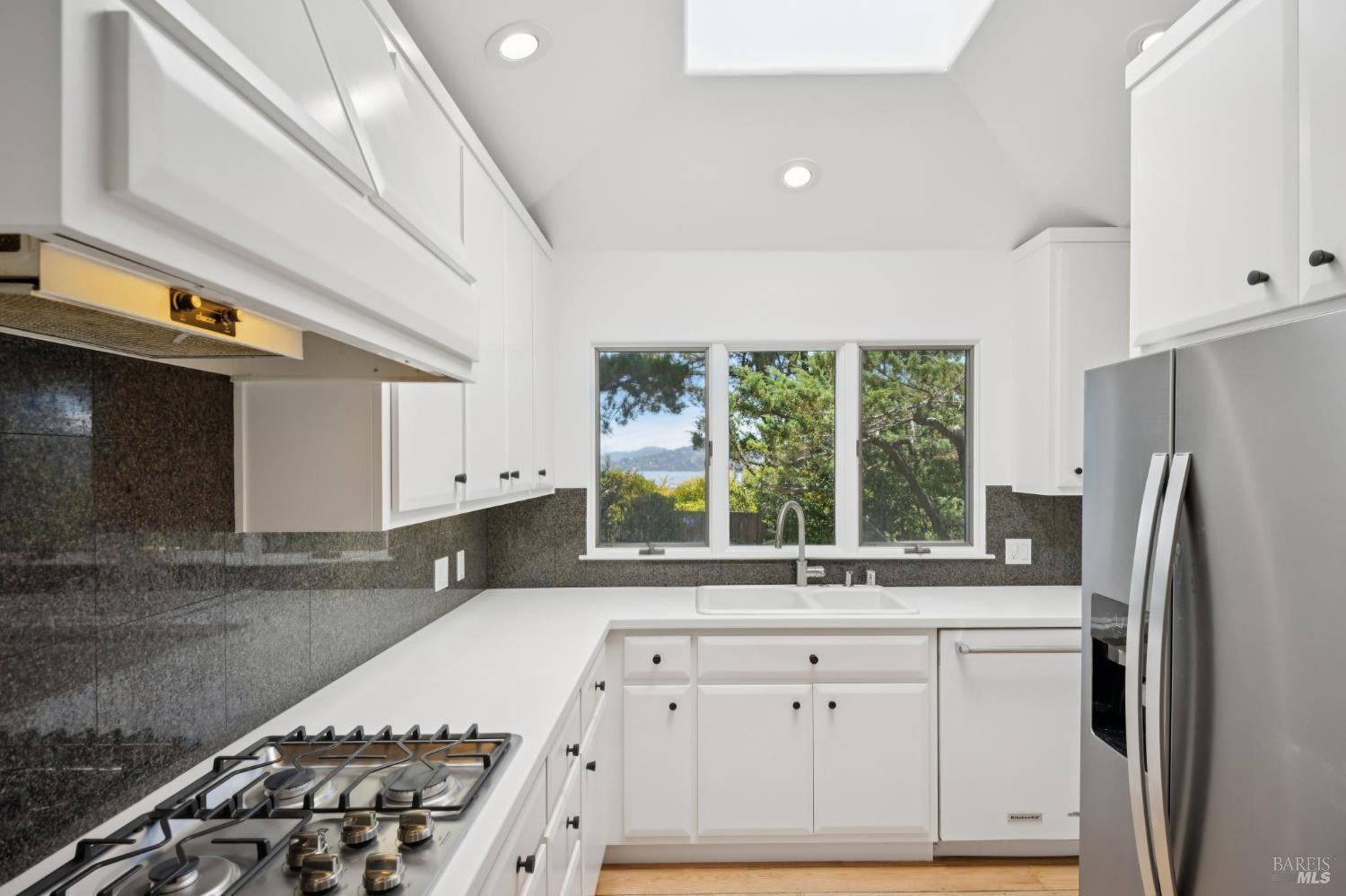 59 Corte Toluca Greenbrae CA 94904