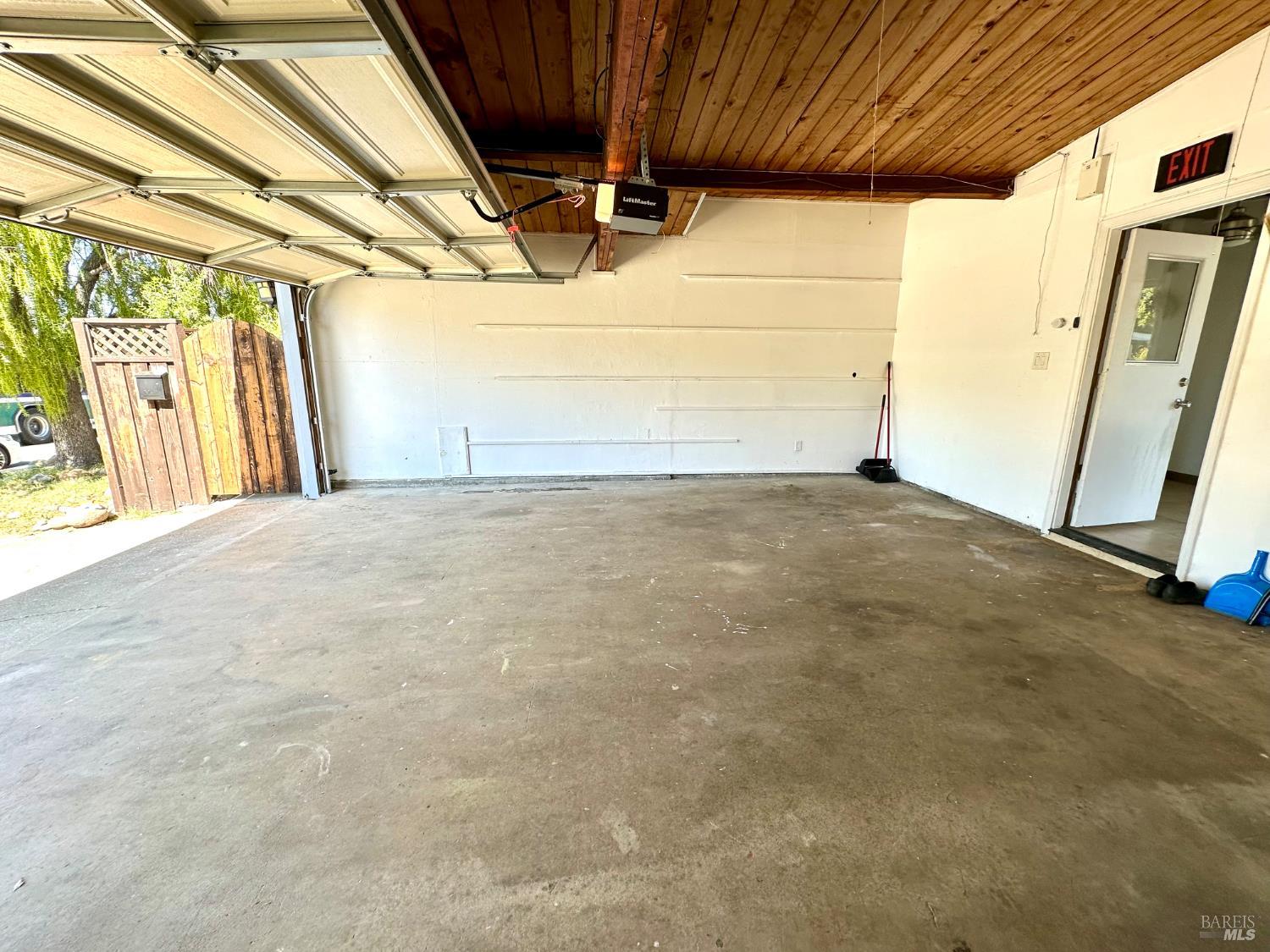 1111 Marionola Way Pinole CA 94564