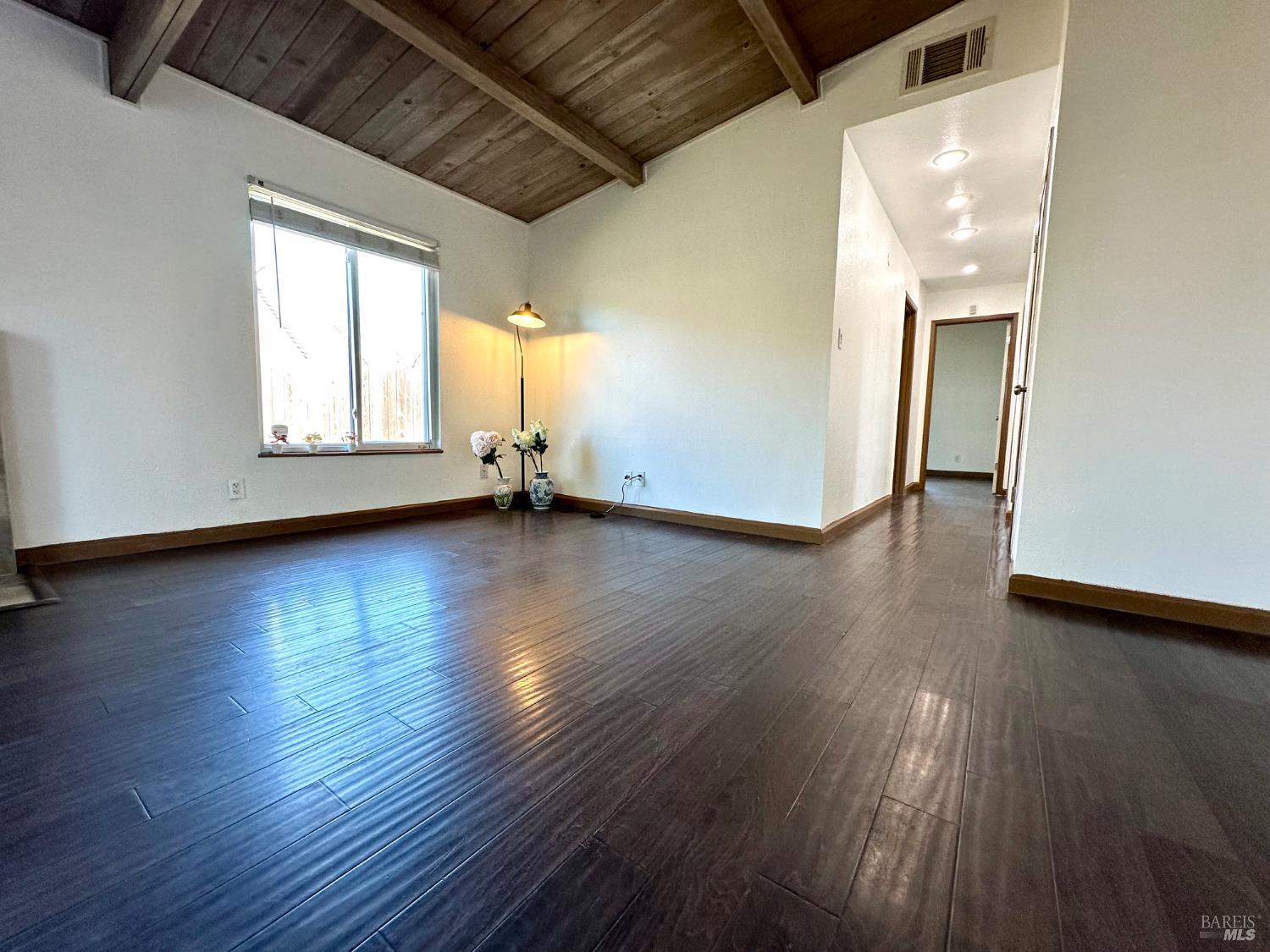1111 Marionola Way Pinole CA 94564