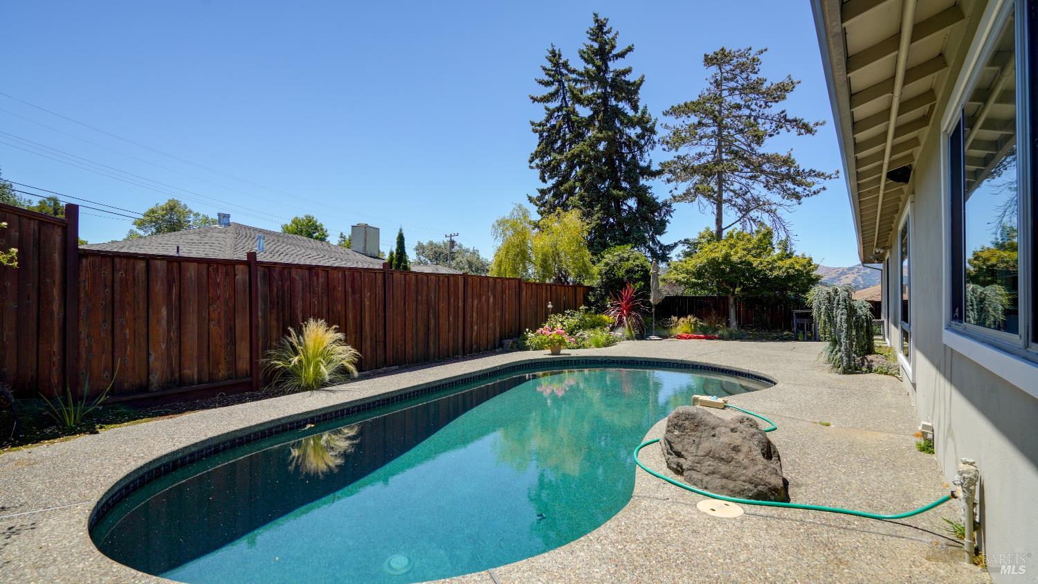 1 Cushing Avenue San Rafael CA 94903