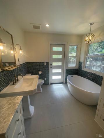 954 Norlee Street Sebastopol CA 95472