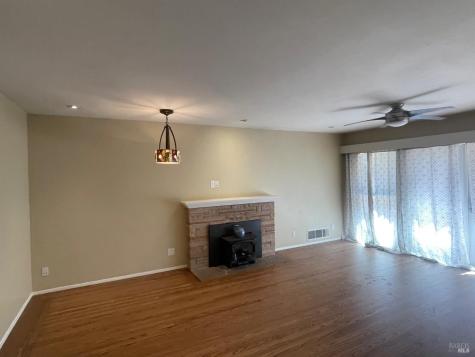 954 Norlee Street Sebastopol CA 95472