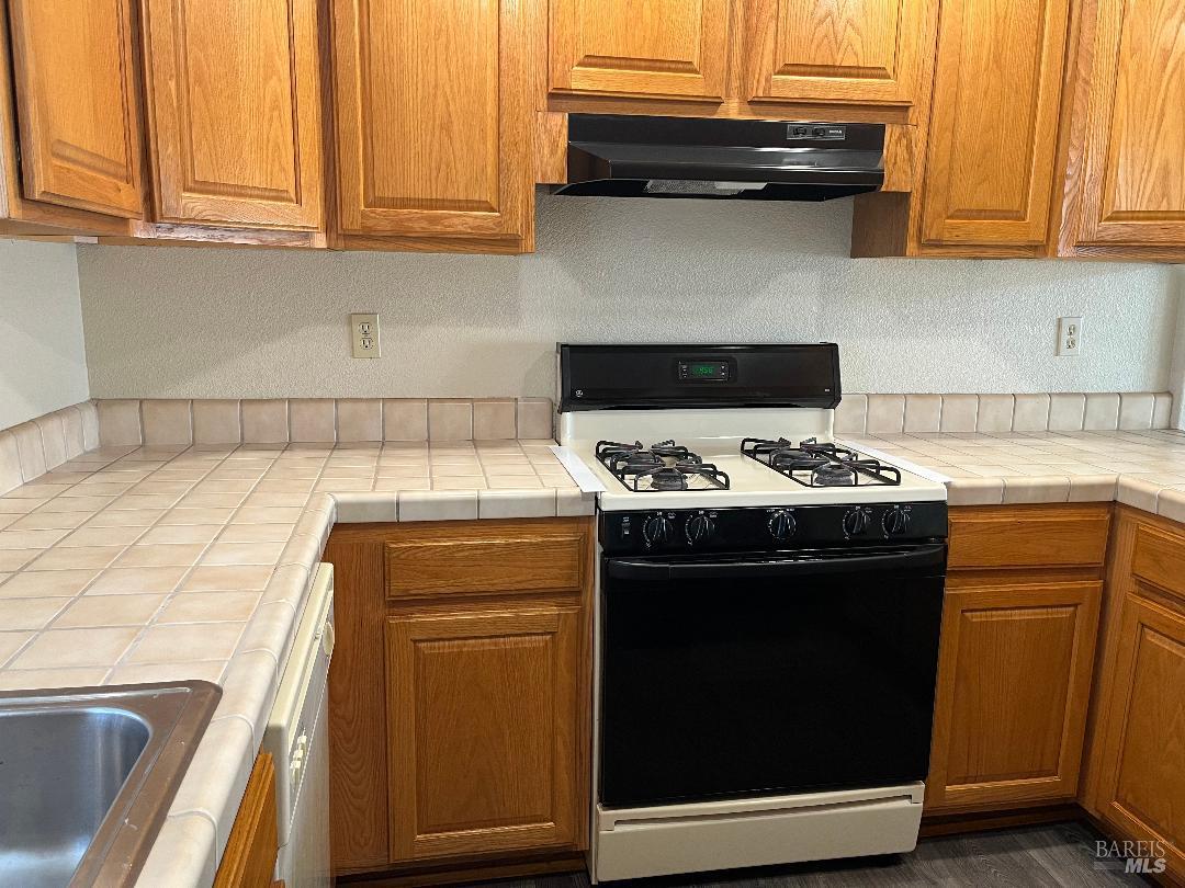 8 Monterey Court Novato CA 94945