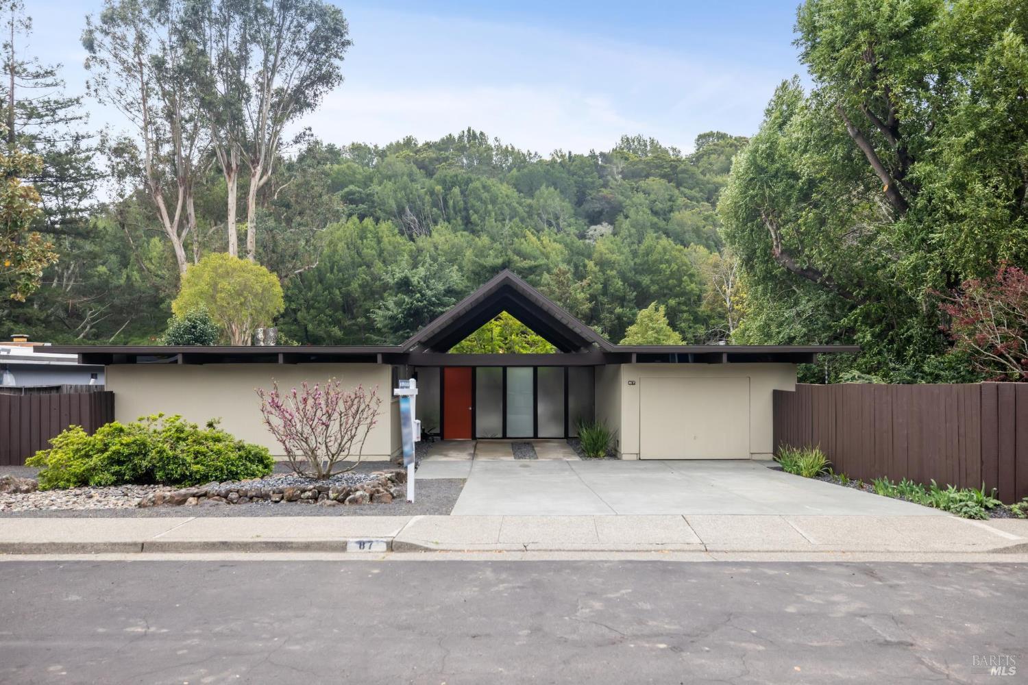 87 Mount Rainier Drive San Rafael CA 94903