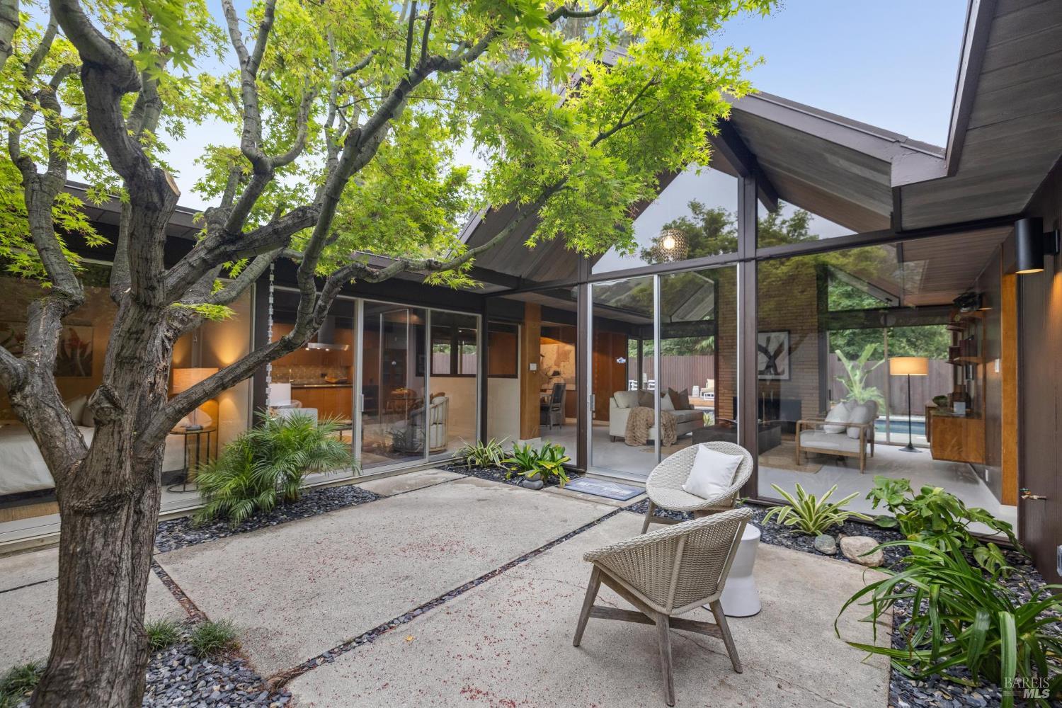 87 Mount Rainier Drive San Rafael CA 94903