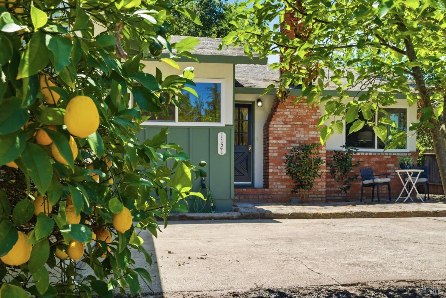 1121 Valley View Street St. Helena CA 94574