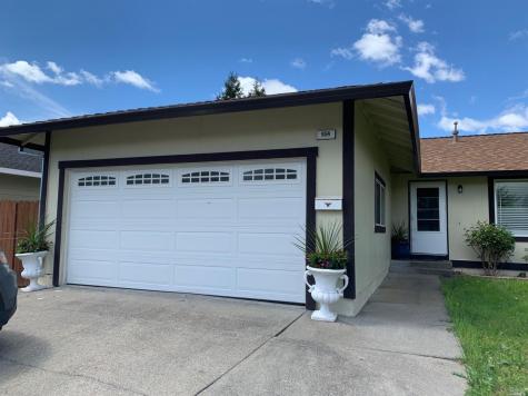 954 Emily Avenue Rohnert Park CA 94928
