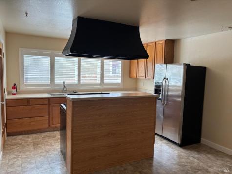 954 Emily Avenue Rohnert Park CA 94928