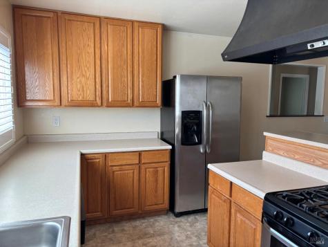 954 Emily Avenue Rohnert Park CA 94928