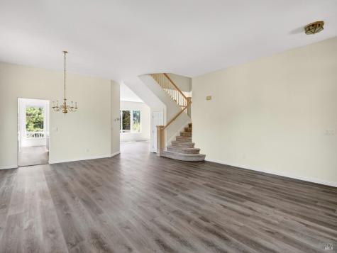 5794 Owl Hill Avenue Santa Rosa CA 95409