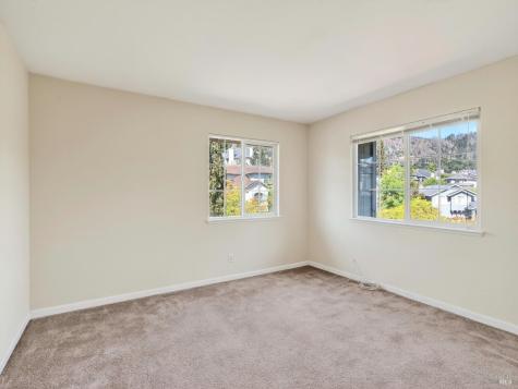 5794 Owl Hill Avenue Santa Rosa CA 95409
