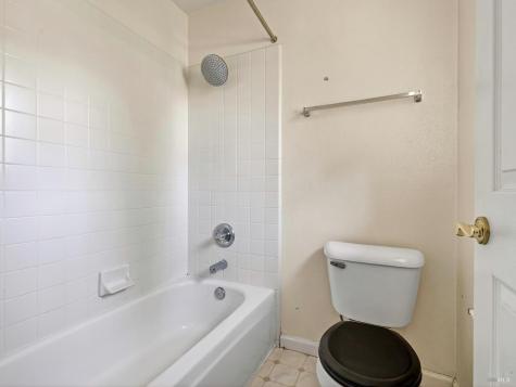 5794 Owl Hill Avenue Santa Rosa CA 95409
